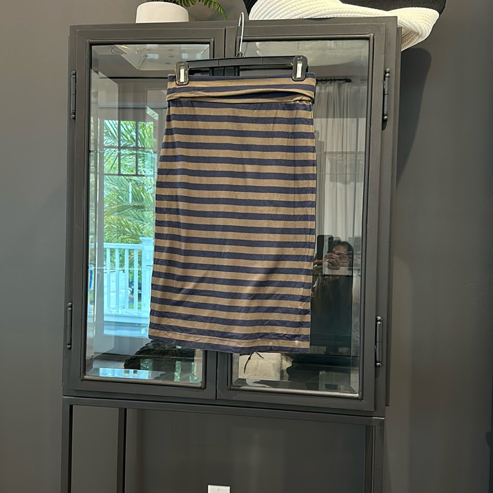 Splendid tube skirt.